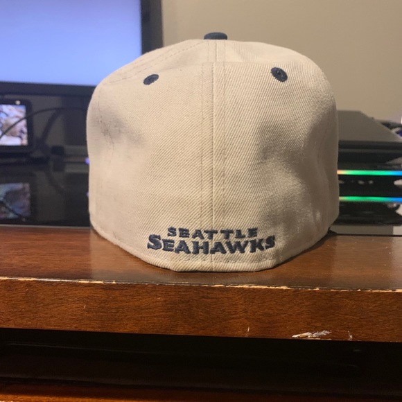 Seahawks Hat - Picture 2 of 5